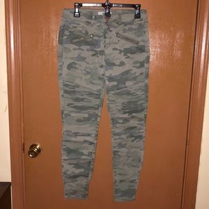 Camo Skinny Jeans